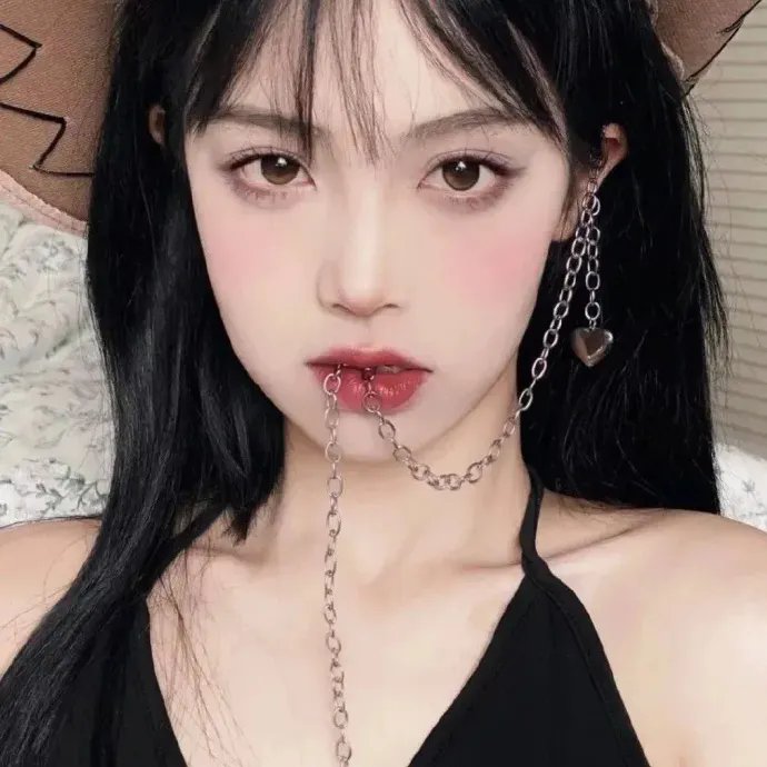 奔跑的修女